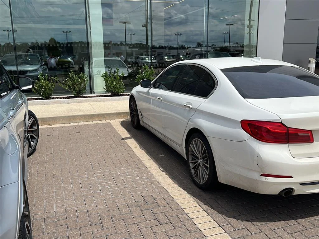 Used 2018 Mineral White Metallic BMW 530i image 5
