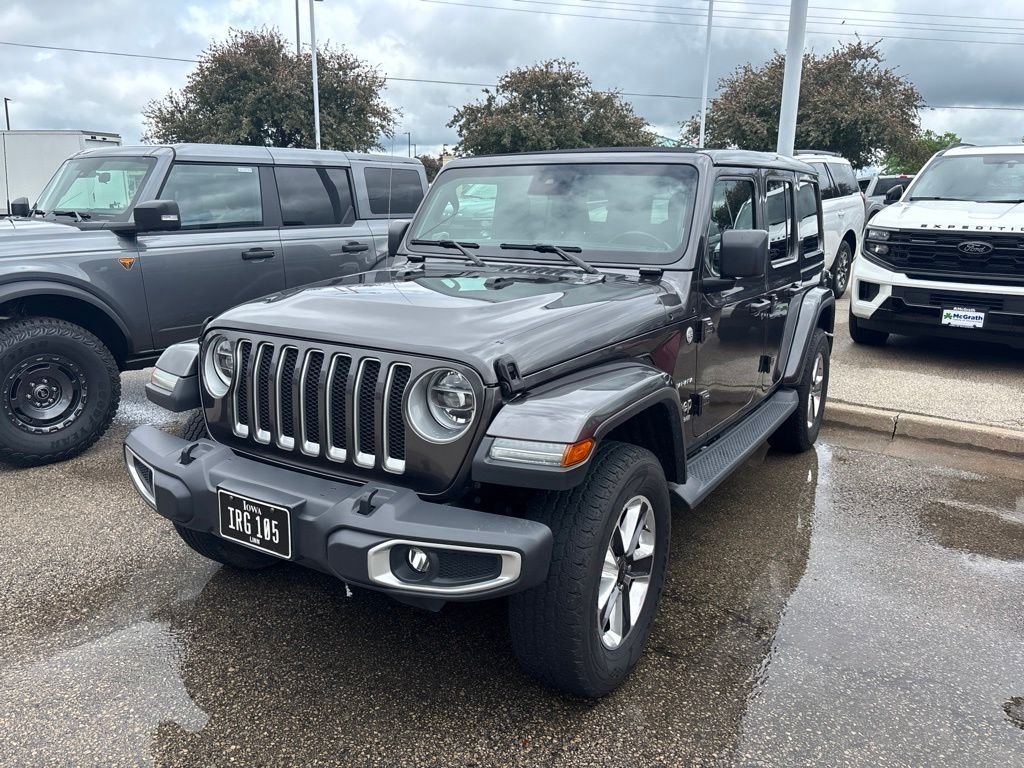 Used 2019 Gray Jeep Unlimited Sahara image 2