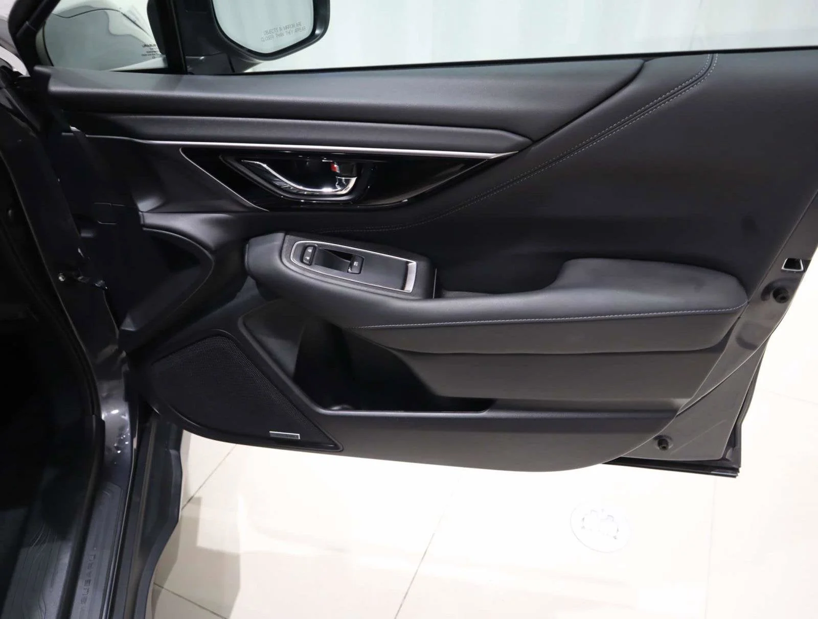 Used 2024 Magnetite Gray Metallic Subaru Limited image 14
