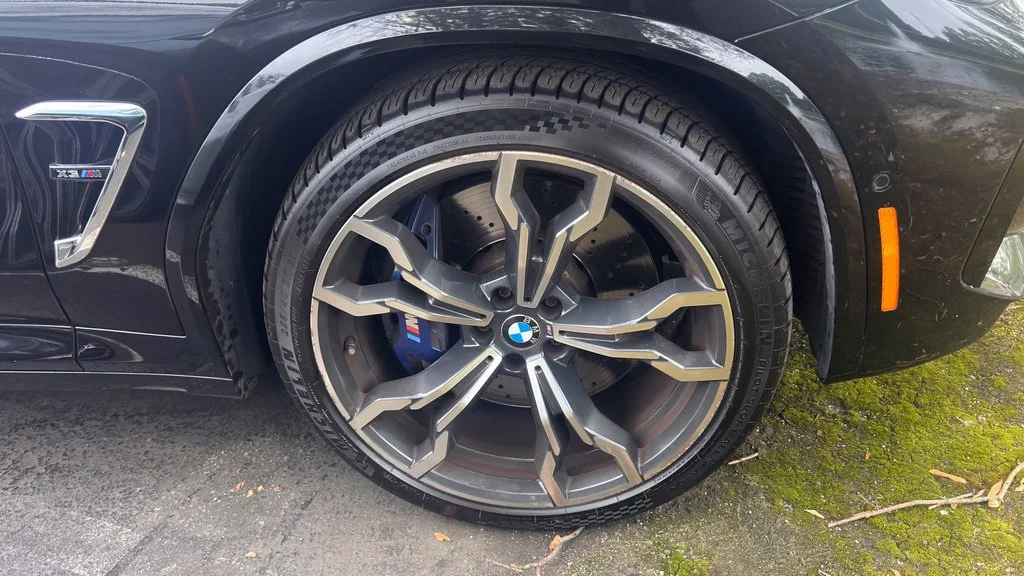 Used 2020 Black Sapphire Metallic BMW M image 3