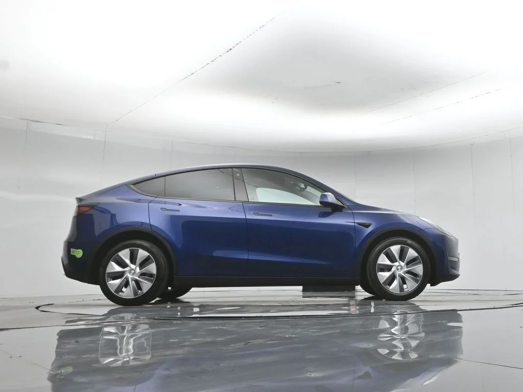Used 2023 Blue Tesla Long Range image 42