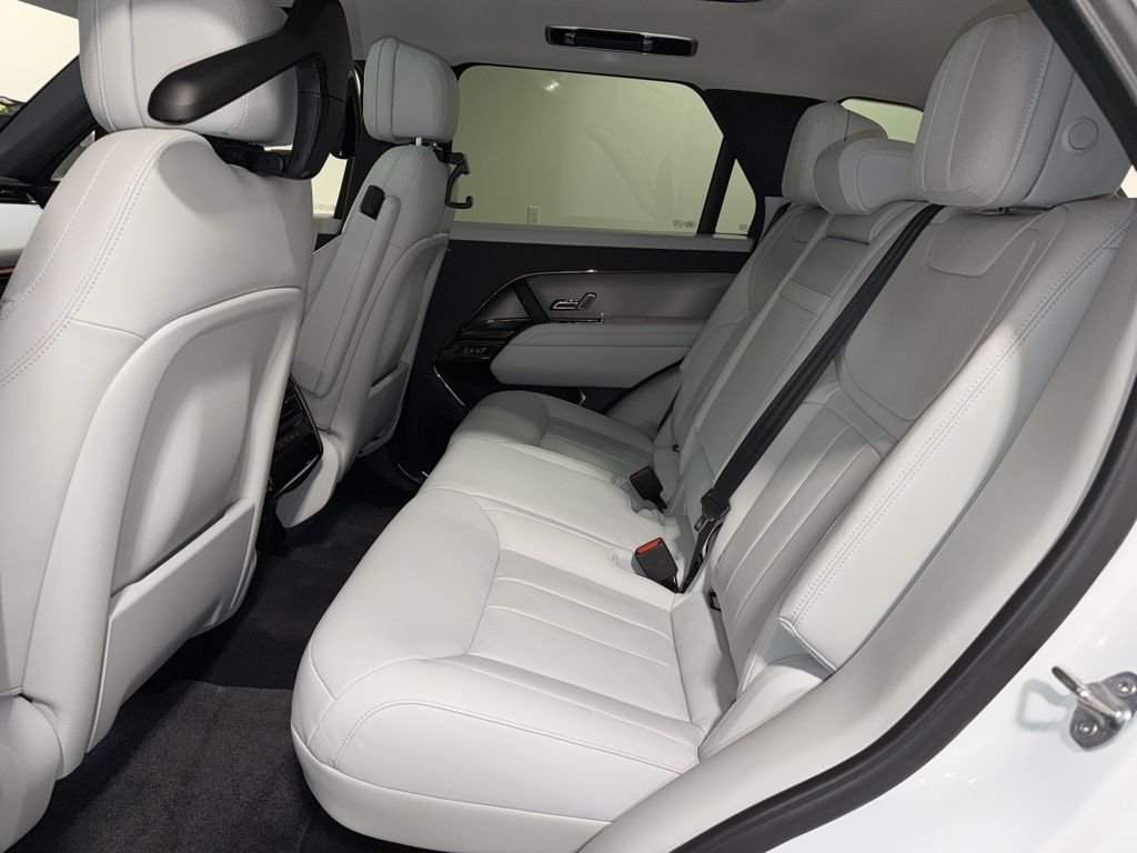 Certified Used 2023 Fuji White Land Rover SE image 22