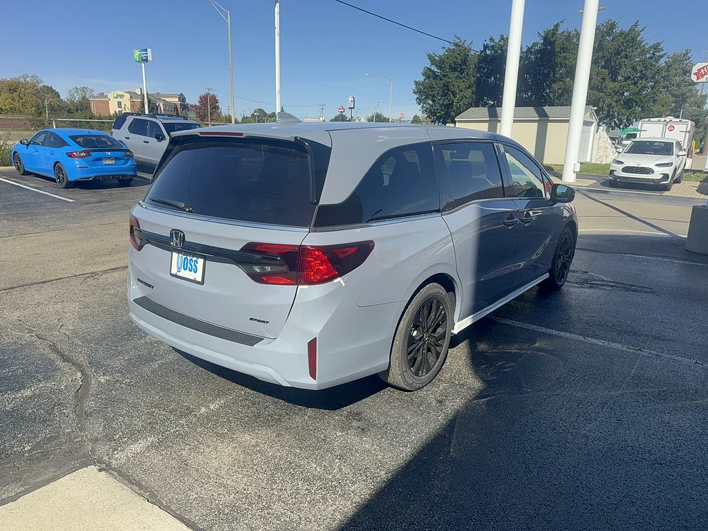 New 2027 Sonic Gray Pearl Honda Sport-L image 5