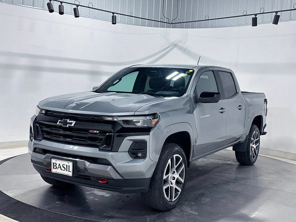 Used 2024 Sterling Gray Metallic Chevrolet Z71 image 8