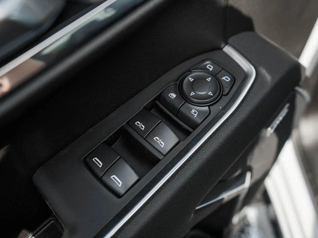 2026 GMC Sierra 1500 SLT - Photo 15
