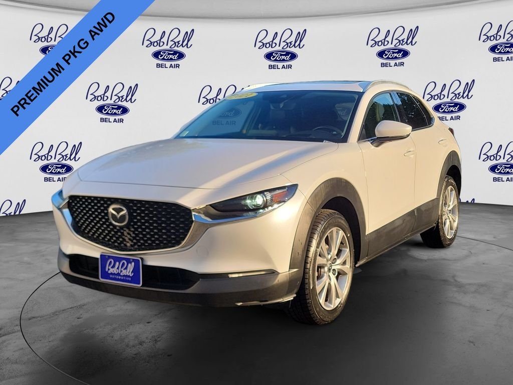 Used 2021 Snowflake White Pearl Mazda Premium image 3