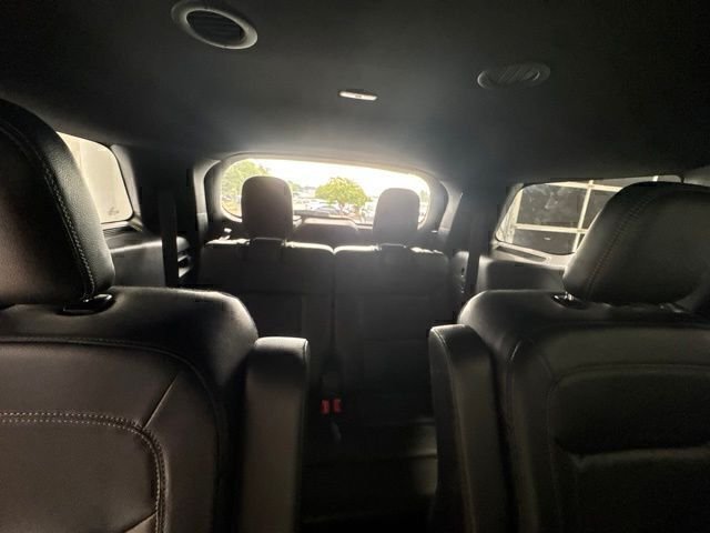 Used 2020 Silver Ford XLT image 24