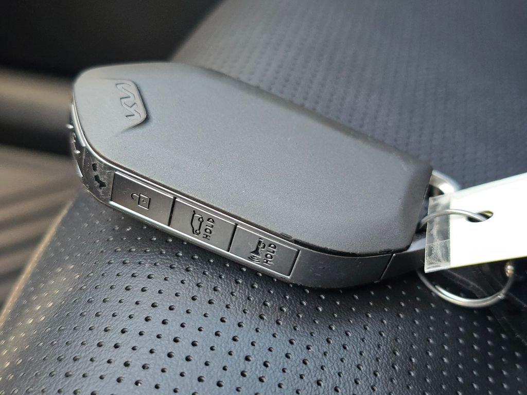 Used 2026 White Kia X-Line EX image 36