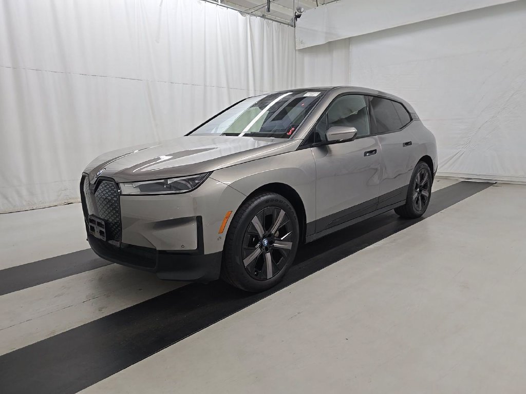 Used 2024 Gray Metallic BMW xDrive50 image 2
