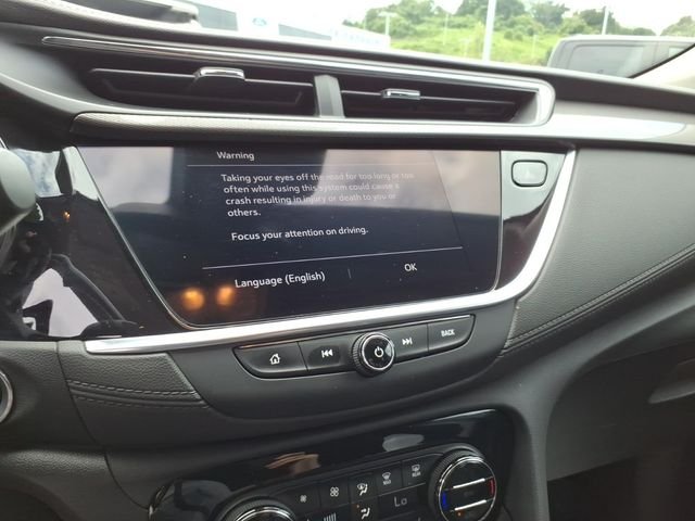 Used 2022 Black Buick Select image 26