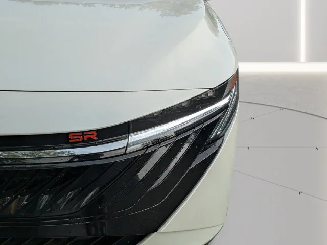 New 2027 Aspen White TriCoat / Super Black Two-tone Nissan SR image 7