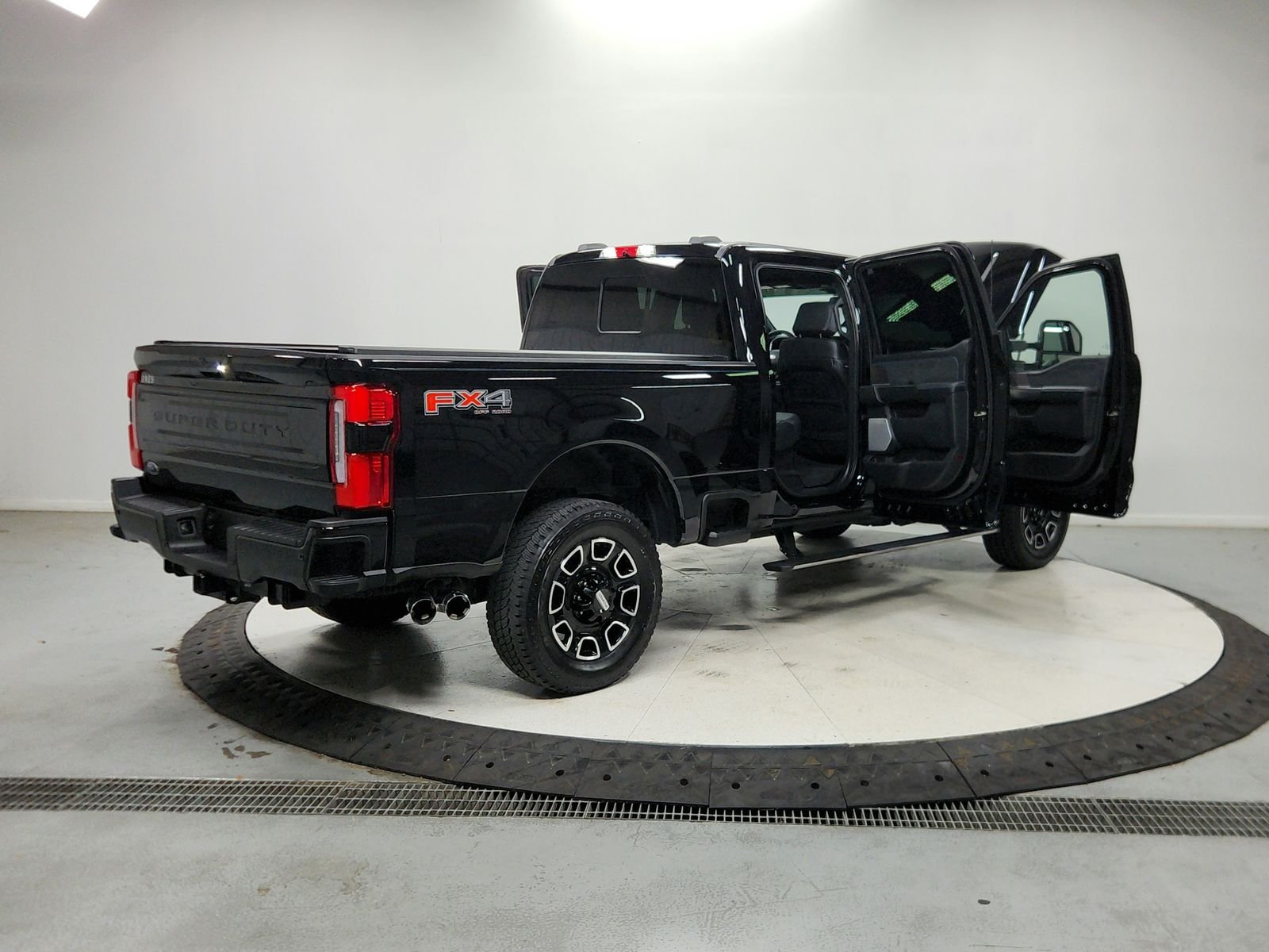 Used 2026 Agate Black Ford Platinum image 16