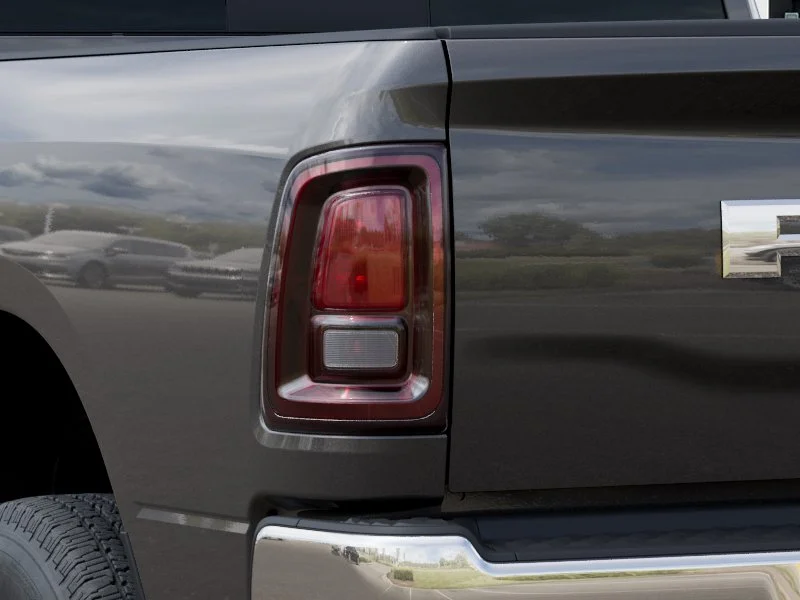 New 2026 Granite Crystal Metallic Clear-Coat Exterior Paint RAM Tradesman image 37