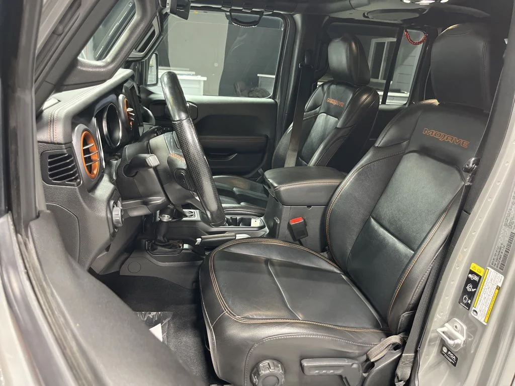 Used 2021 Sting-Gray Clearcoat Jeep Mojave image 14