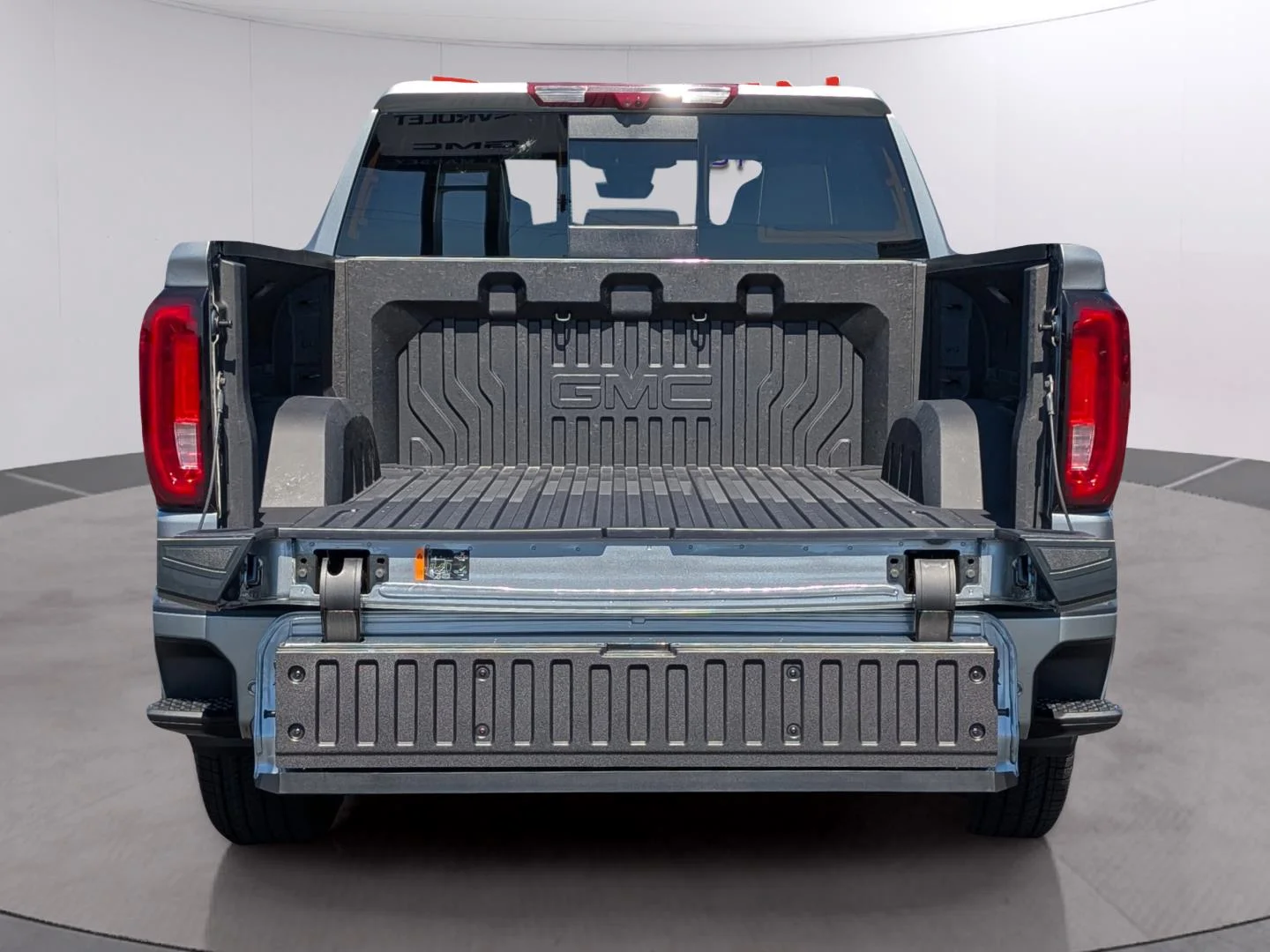 New 2026 Sterling Metallic GMC Denali Ultimate image 9