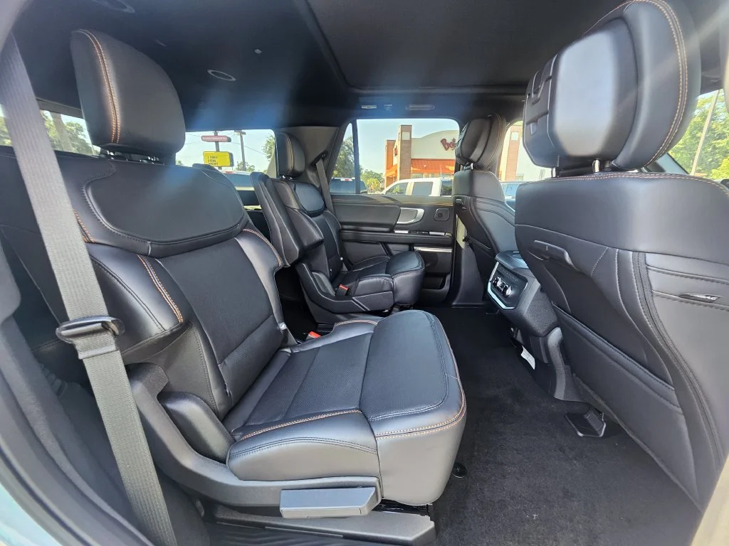 New 2027 Glacier Gray Metallic Tri-Coat Ford Tremor® image 30