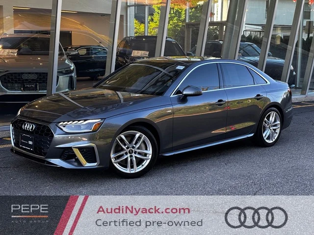 2023 Audi A4 45 S line Premium