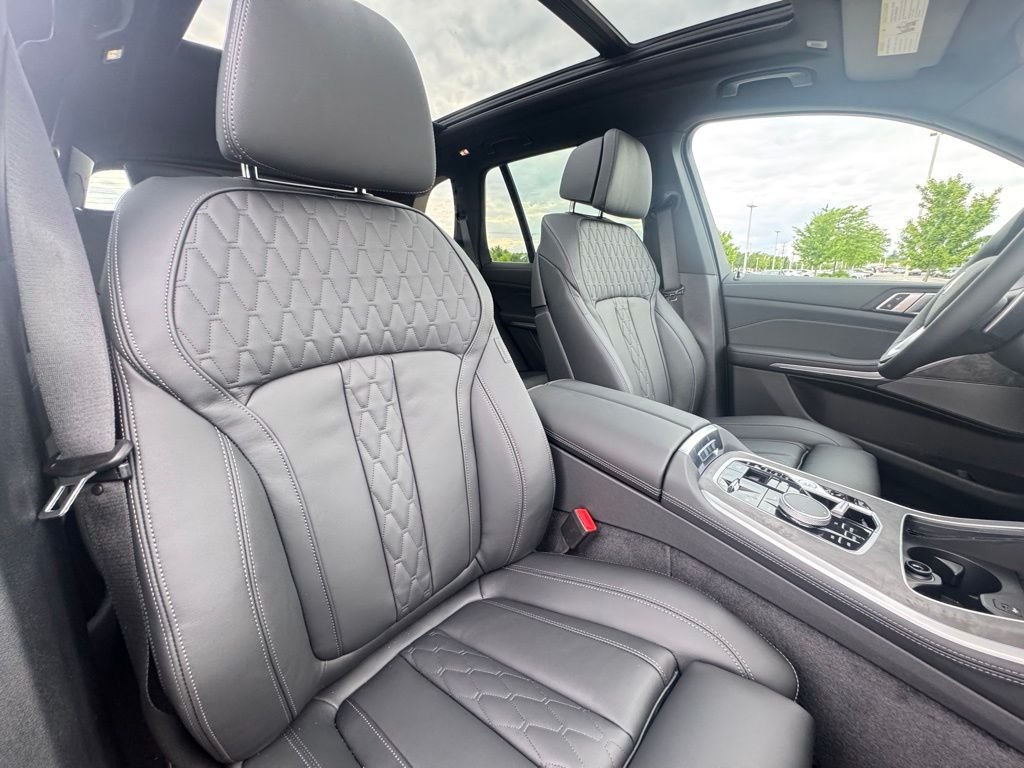 2026 BMW X5 50e - Photo 25