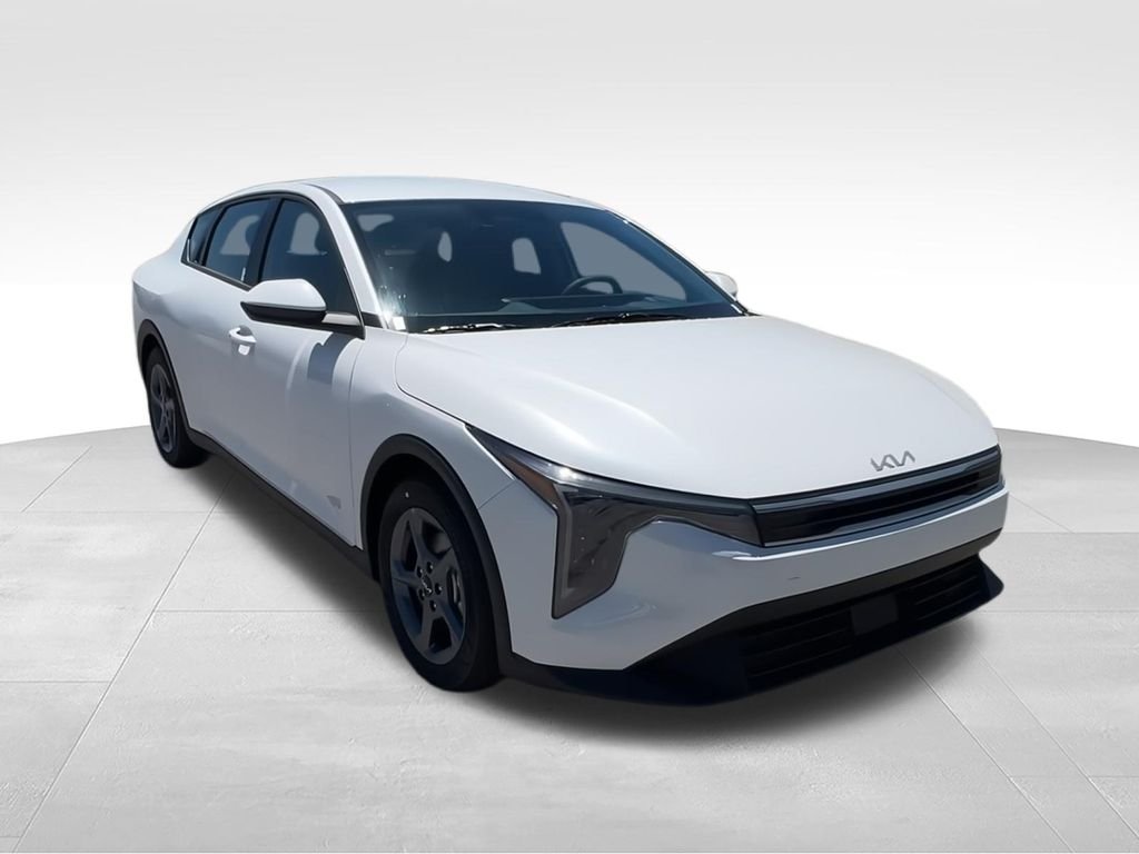 New 2026 White Kia LXS image 2