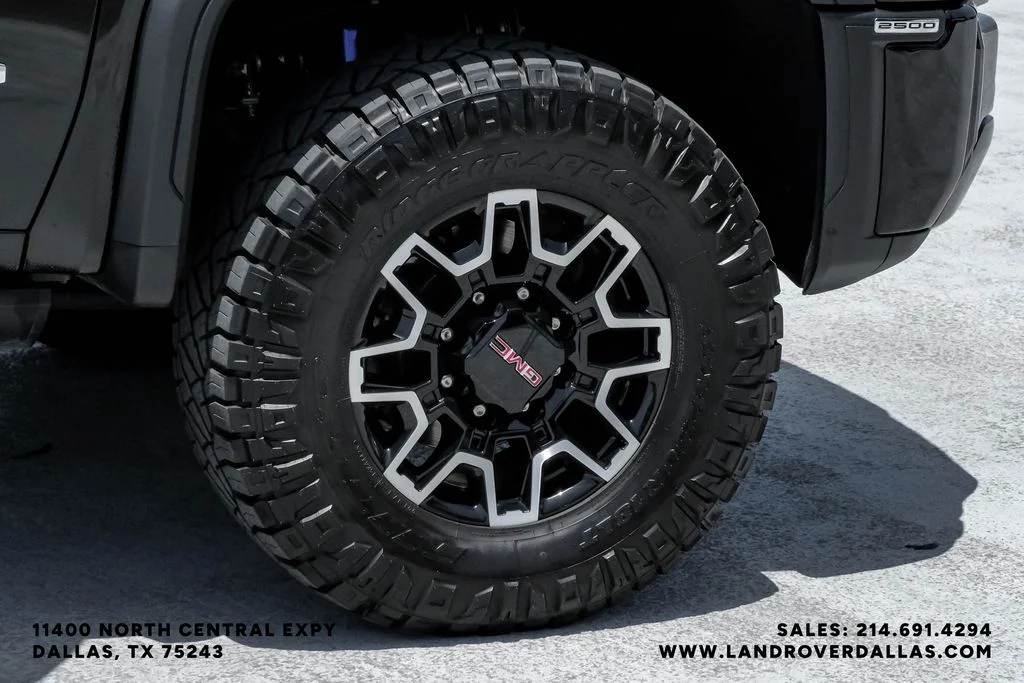 Used 2024 Onyx Black GMC AT4X image 53