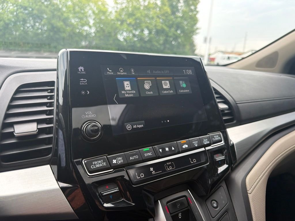 Used 2019 White Diamond Pearl Honda EX-L image 34