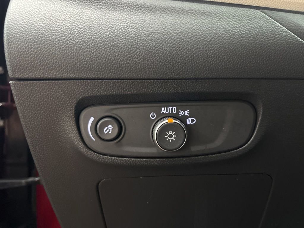 Used 2024 Red Buick Preferred image 19