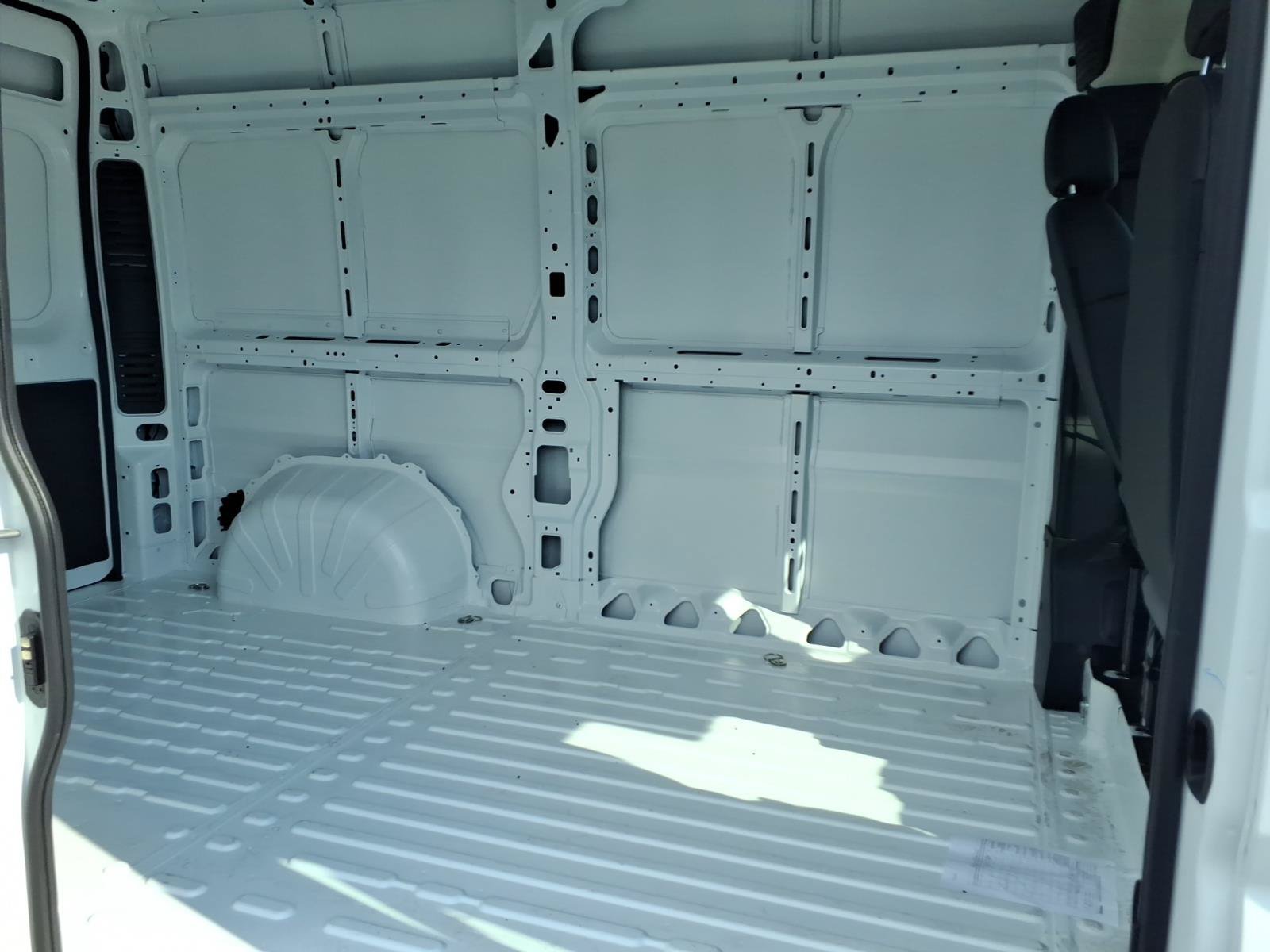New 2026 Bright White Clearcoat Ram Tradesman image 14