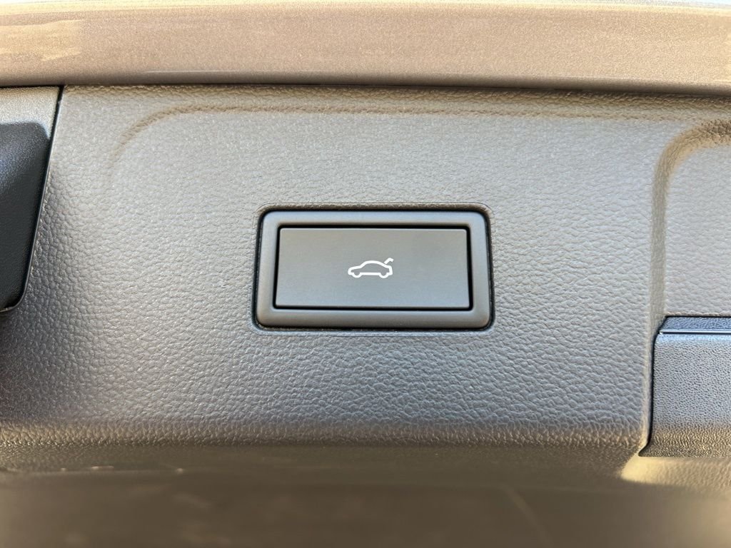 2026 Volkswagen Atlas SE w/Tech - Photo 48