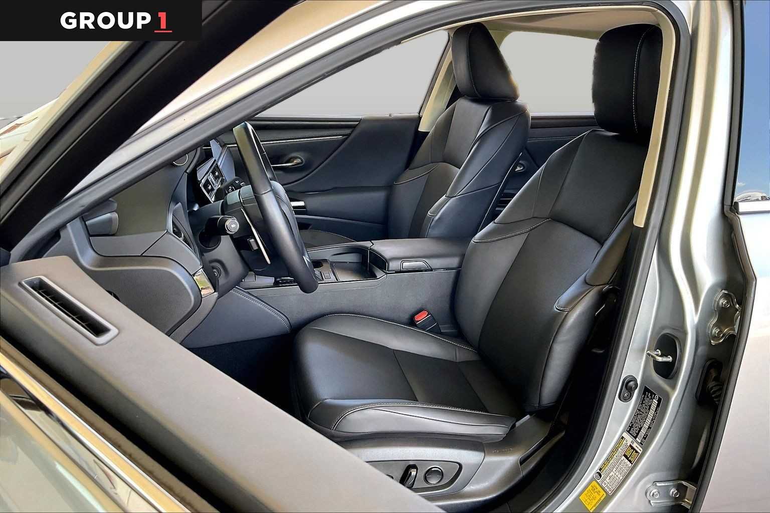 Used 2025 Iridium Lexus  image 7