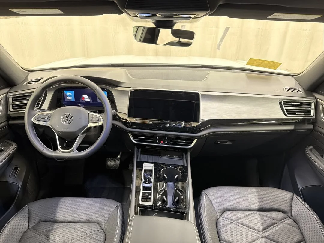 New 2026 Opal White Pearl Volkswagen 2.0T SE w/Technology image 12