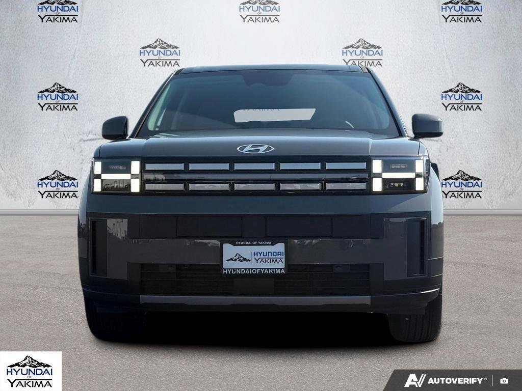 New 2026 Hampton Gray Hyundai SE image 2