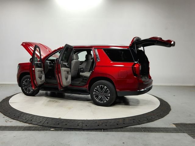 Used 2025 Red GMC Elevation image 14
