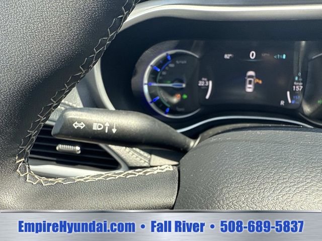 2023 Chrysler Pacifica Hybrid Touring L - Photo 33