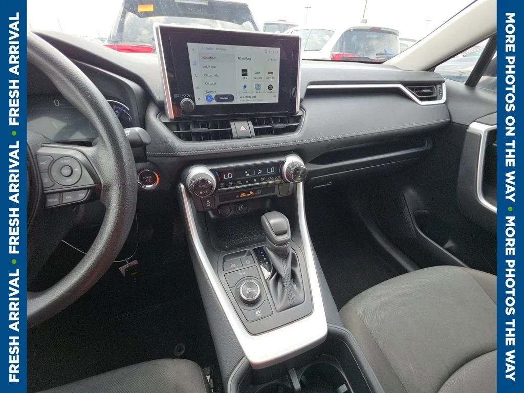 Used 2025 White Toyota XLE image 8