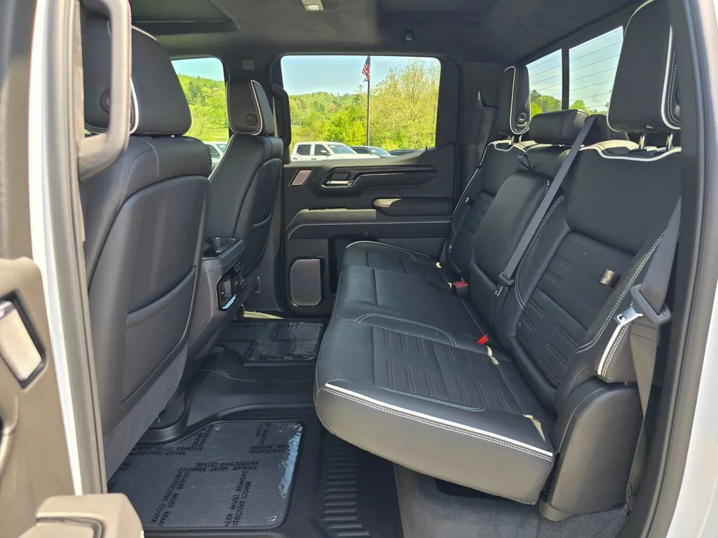 2025 GMC Sierra 1500 AT4X - Photo 19