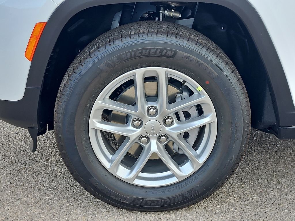 New 2026 Bright White Clearcoat Jeep Laredo X image 9