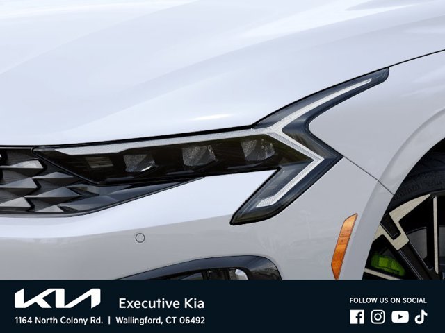 New 2027 Snow White Pearl Kia GT image 10