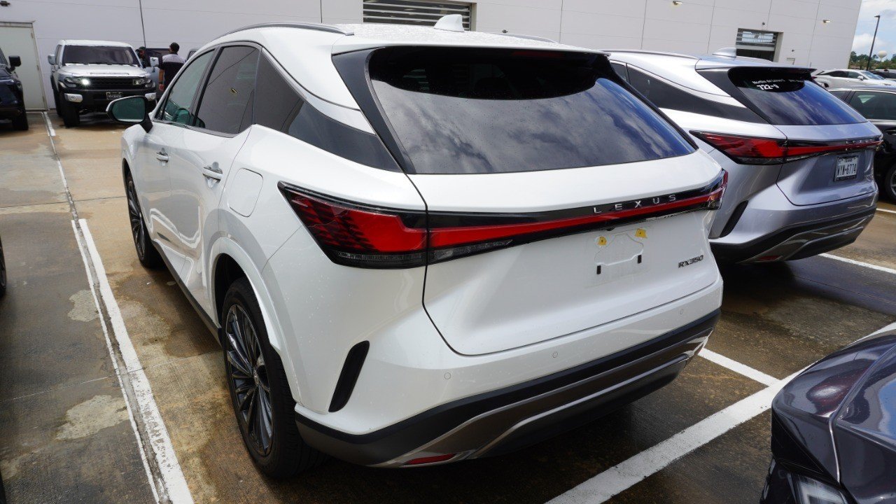 Certified Used 2024 White Lexus RX 350 Premium image 6