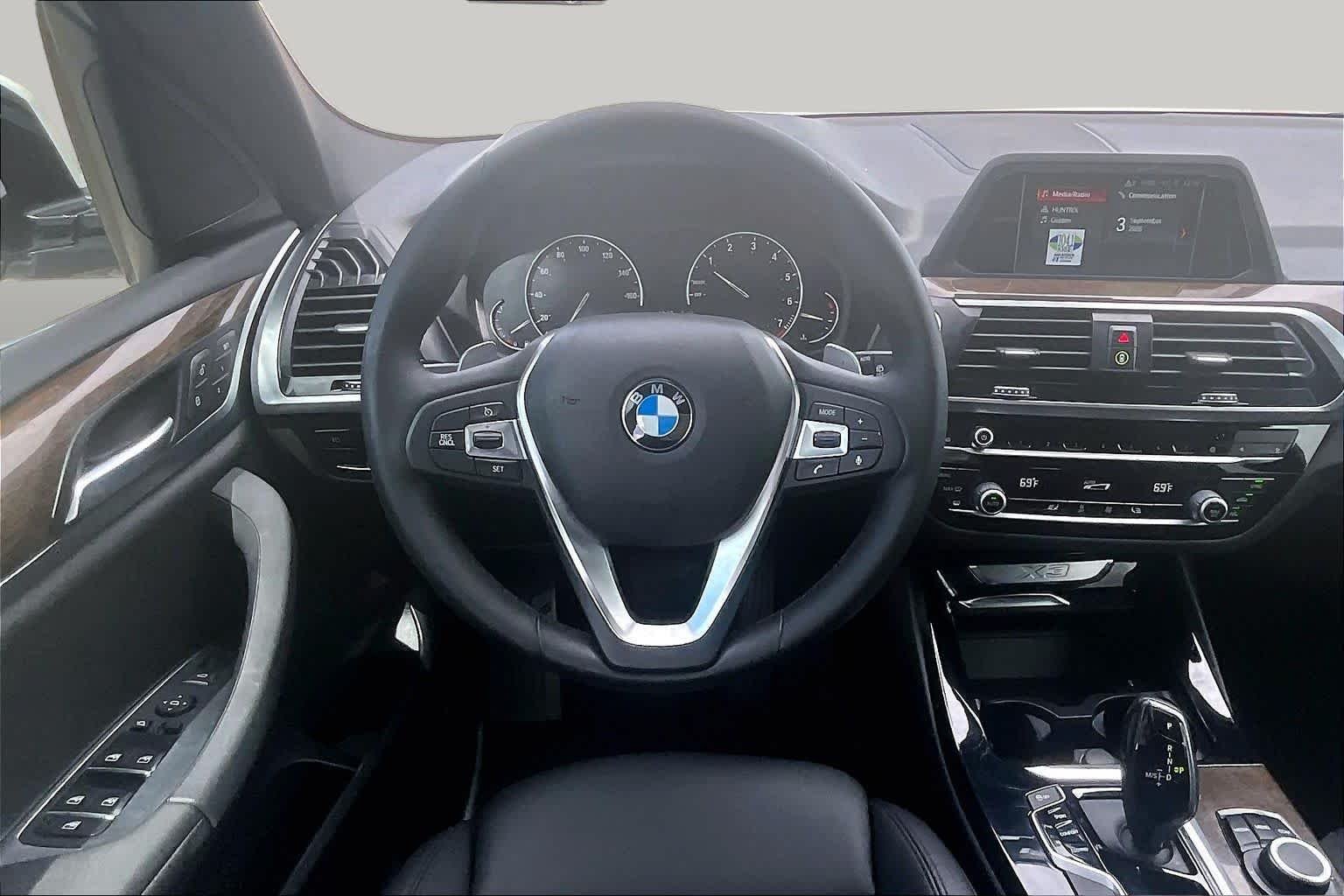 Used 2019 Alpine White BMW sDrive30i image 5