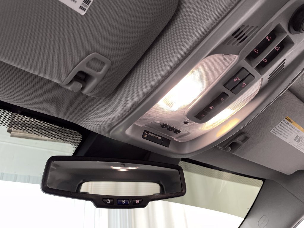Used 2015 QUICKSILVER METALLIC GMC Denali image 31