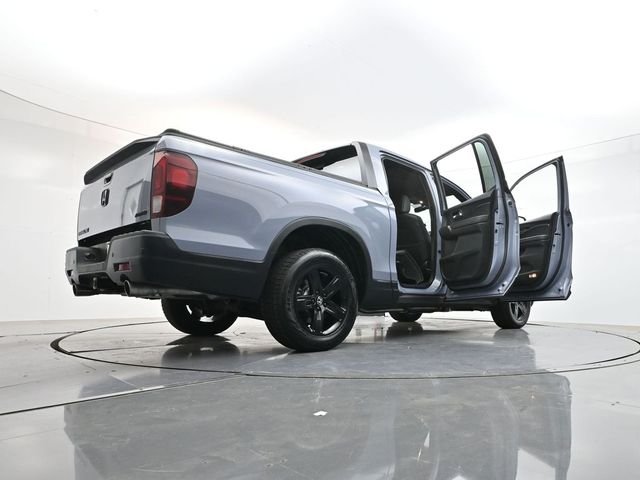 Used 2023  Honda Black Edition image 58