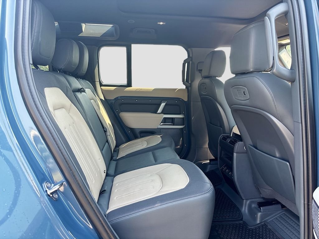 2022 Land Rover Defender X-Dynamic SE - Photo 19