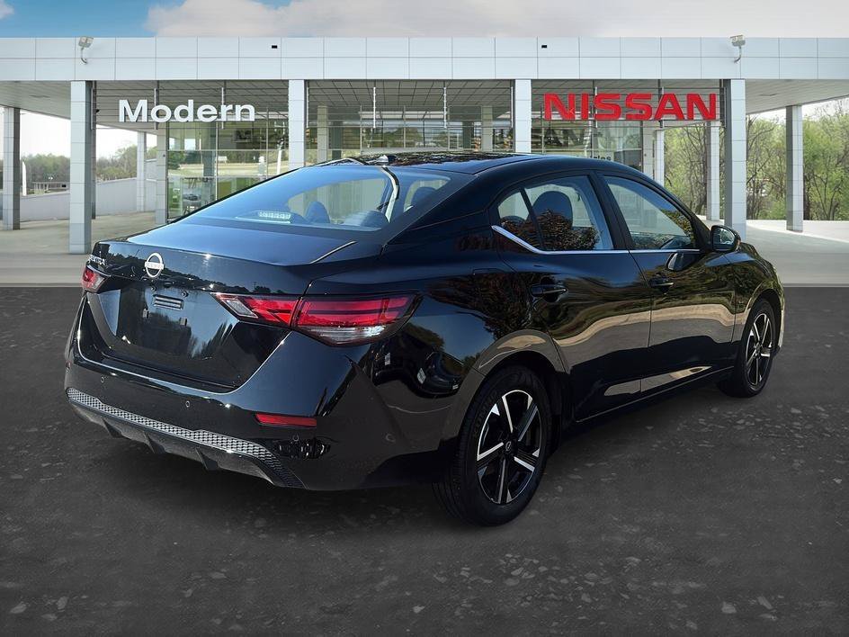 Used 2025 Super Black Nissan SV image 5