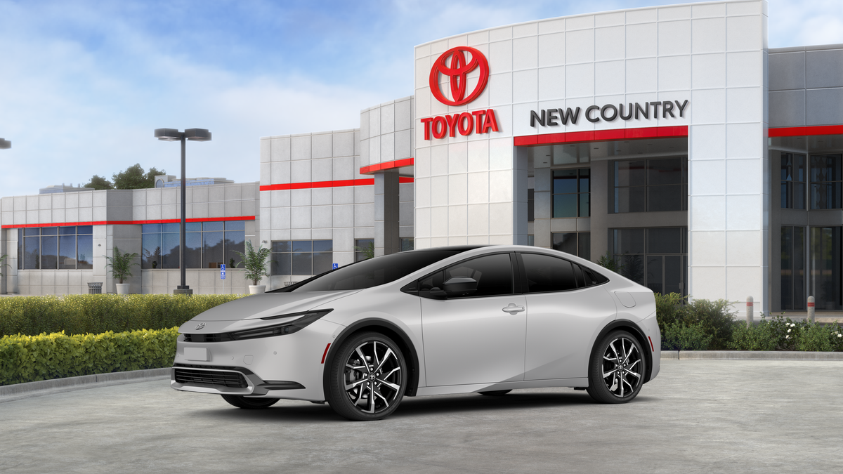2026 Toyota Prius Plug-in Hybrid XSE Premium - Photo 17