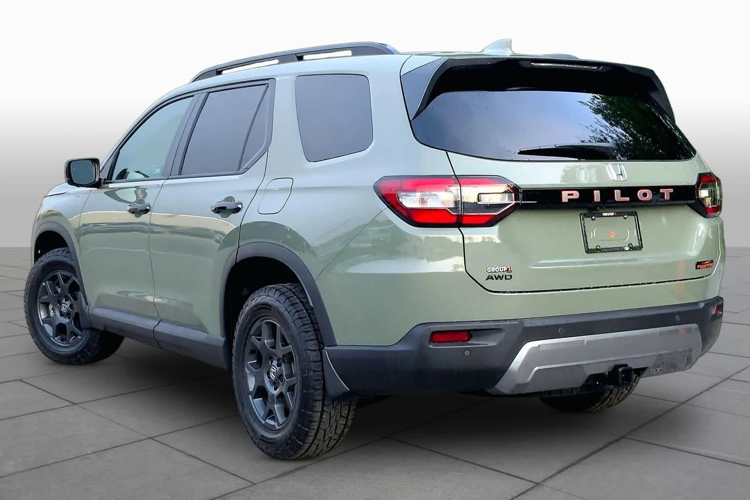 Certified Used 2026 Ash Green Metallic Honda TrailSport image 12