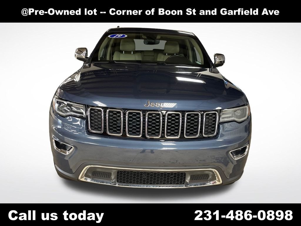 Used 2019 Blue Jeep Limited image 11