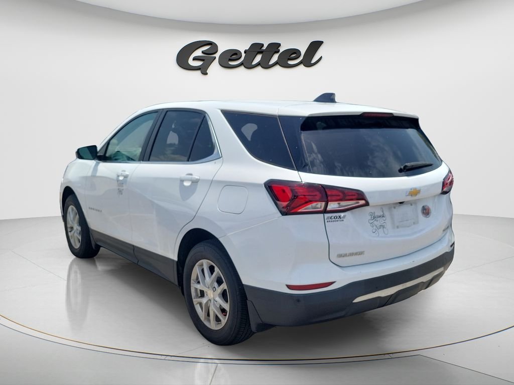Used 2023 White Chevrolet LT image 4