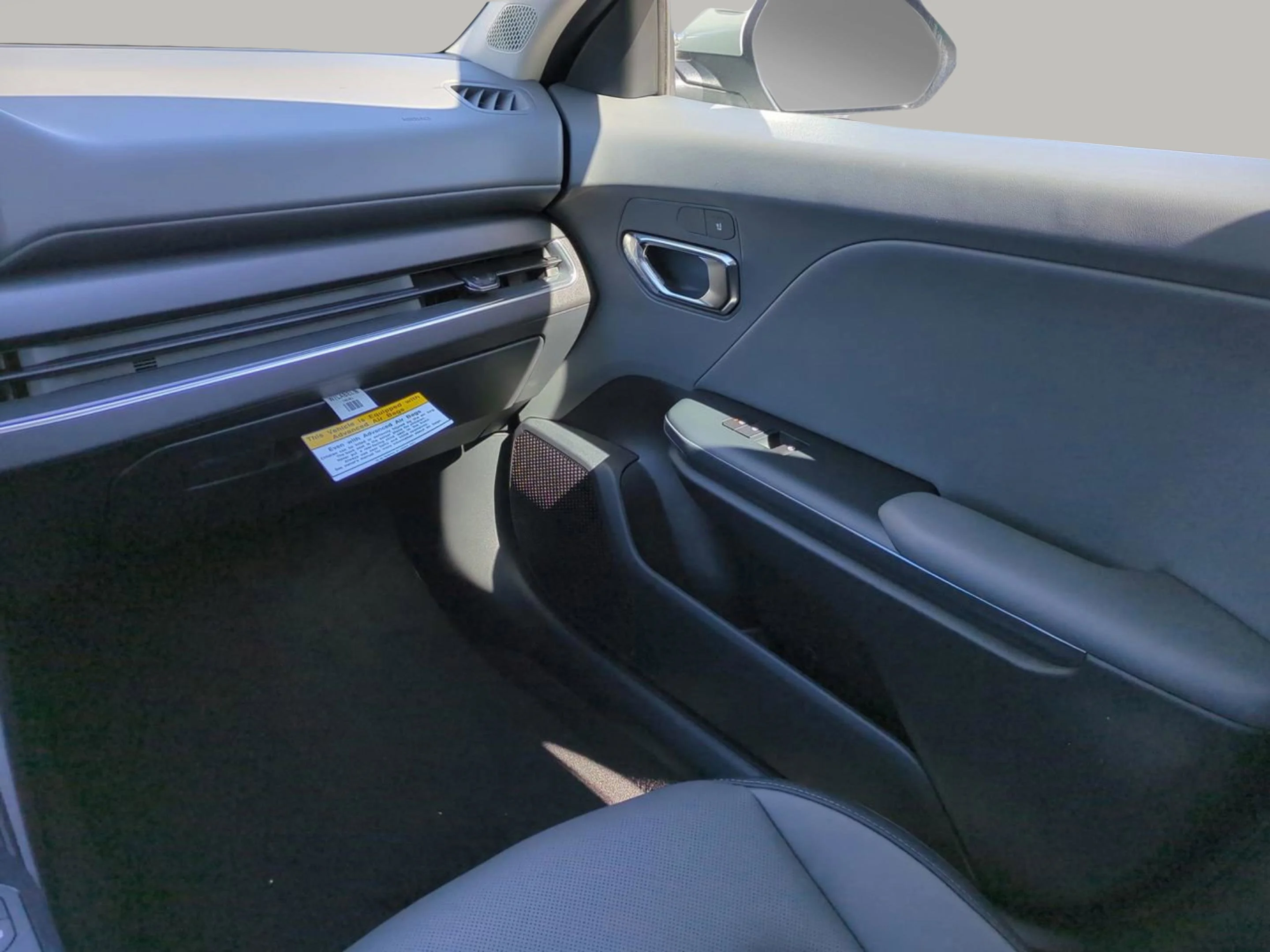 New 2026 Snow White Pearl Kia EX image 27