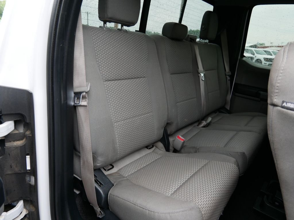 Used 2016 White Ford XLT image 9