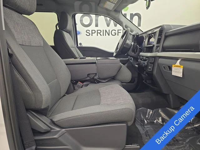 New 2026 Oxford White Ford F-250® XLT image 10
